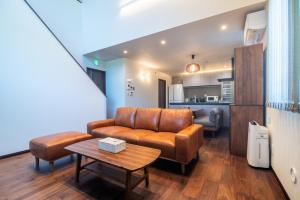 新屋 札幌市中心 近圓山公園 挑高設計客廳 4房 2廁所 1浴室 1淋浴 最大10人 可停車