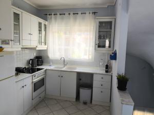 Sunny house 70 meters from the beach