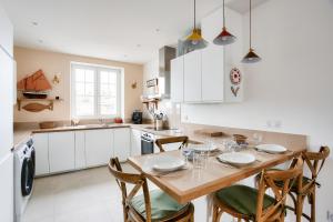 Vue mer, 150 m de la plage, hyper centre