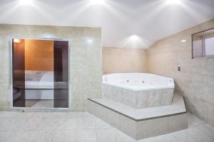 Apart Hotel Georgia Gold