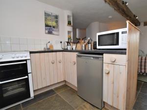 1 Bed in Charmouth CIBAR