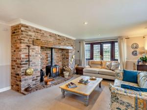 4 Bed in Crosby-on-Eden 94398