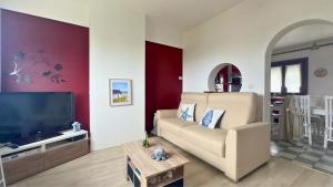 Maisons de vacances Maison avec Vue Mer, Terrasse & Jardin a 2 min de la Plage : photos des chambres