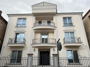 Vila Ermoza - Ubytování bez kategorie ve městě Korçë