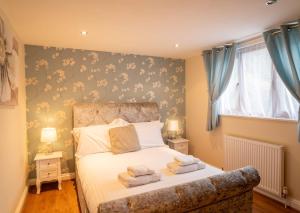 Elckys Lodge - Hot Tub Retreat Near York