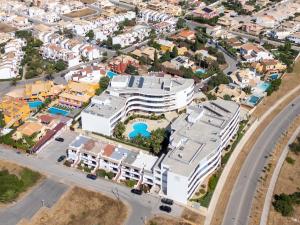 Beach Condominium 27 by Destination Algarve