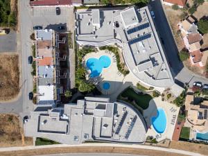 Beach Condominium 27 by Destination Algarve