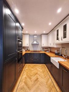 Business Relocators Contractor Stays in Luxury Flat 2B2B