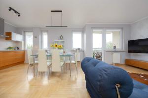 Wooden Apartment Żytnia in Warsaw with Parking by Noclegi Renters