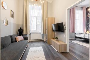 W33 - Prime Location - Comfortable Quality Apartments by BQA