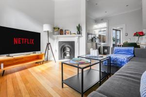 2 Bedroom House Woolloomooloo