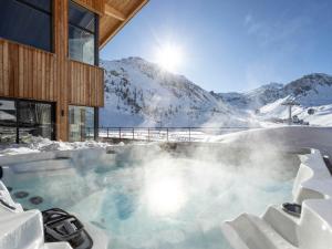 Appartements Appartement spacieux a Tignes avec jacuzzi et parking, ideal pour 12 personnes - FR-1-641-117 : photos des chambres