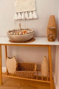 Gorgeous Central Home & Parking Short or Long term Nr Hospital Cathedral