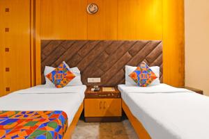 FabHotel Sonargaon - Near park street