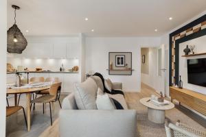 Levent - 3 bedrooms and terrace in Sant Antoni