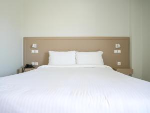 Standard Triple Room room in Hotel Agrelli