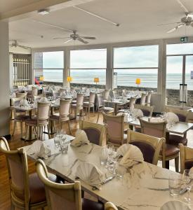 Hotels Le Duguesclin : photos des chambres