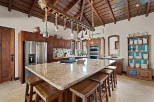 Las Catalinas Villa 5 BD