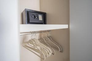 Casa GIÙ Light and Design with a Living Terrace