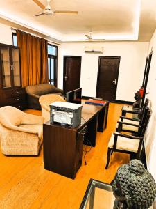 Tavisha Villa Film City Road Dadri Road