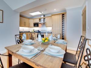 3 Bed in Seahouses CN120