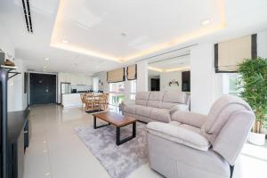 Holiday apartment at Palms, 100 meters to beach