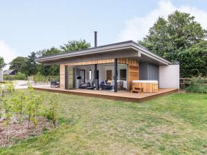 2 Bed in East Bergholt 82397