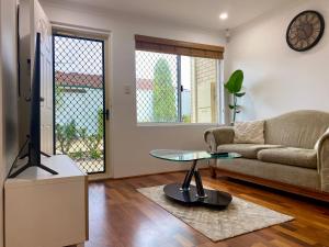 Cozy Balcatta Home