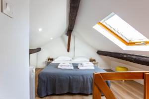 Parisian Charm in Sentier, Walk Everywhere Sleeps 6