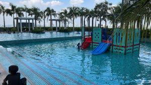 Skylake Residence Rest2Stay