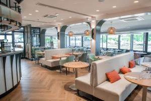 Hotels Logis Hotel Saint Guirec Et De La Plage : photos des chambres