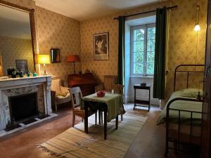 Villas Villa historique a Berrias-et-Casteljau, 350 m² avec piscine privee : photos des chambres