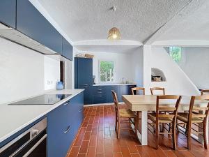 Maisons de vacances L-Oustal Maison de caractere avec Wifi et climatisation : photos des chambres