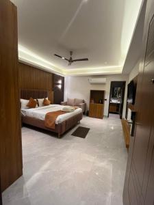 The Hoften Lotus Court, Noida