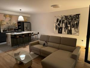 Galerija with free parking