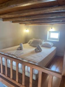 Ikia Wide Wild Summer House