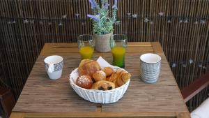 Appart'hotels Dernieres dispos Studio Terrasse et Piscine Residence 3 etoiles a 15 min Aix TGV : photos des chambres