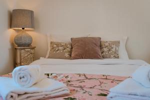 Appartements Cocon Segrais - T2 Vaugueux - Abbaye aux Dames : photos des chambres