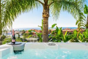 Modern Luxury Villa in Los Flamingos