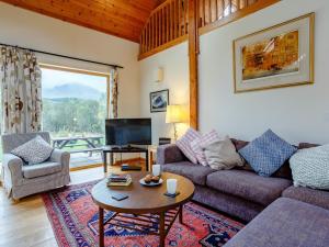 4 Bed in Fort William 78875