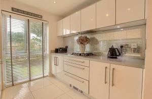 4 Bed modern luxury home