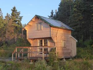 North Shore Retreat - OFF-GRID - OCEANfront