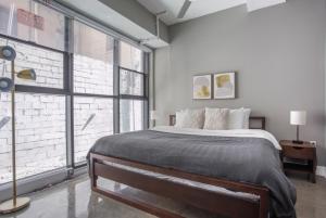 Blueground Historic Core pool nr Grand Park LAX-1205