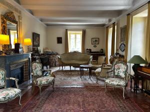 Villas Villa historique a Berrias-et-Casteljau, 350 m² avec piscine privee : photos des chambres