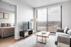 Blueground Chinatown view nr Walt Disney Concert Hall LAX-1246