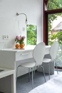 Orange Hotel