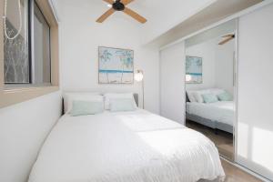 Lake House Studio - A Peaceful Waterfront Hideaway