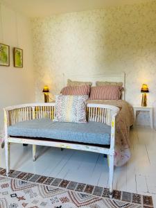 B&B / Chambres d'hotes Juste le bruit des fleurs : Chambre Double