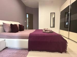 Lavender Suite