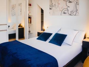 Maisons de vacances 36 2 l air marin Penthouse Netflix Clim Free park Navette Grands Buffets Acces direct autoroute et plages : photos des chambres